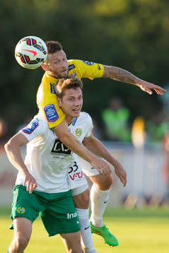 Falkenbergs Tibor Joza och Hammarbys Nahir Besara