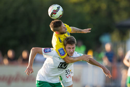 Falkenbergs Tibor Joza och Hammarbys Nahir Besara