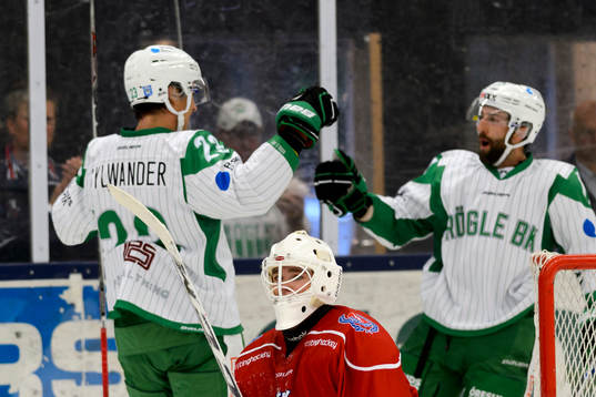 Bläddra bland fler bilder av Ishockey, Träningsmatch, Rögle - Oskarshamn