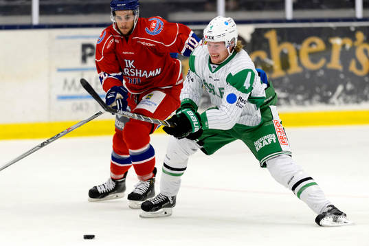 Oskarshamns Nicolas Deschamps och Rögles Ludvig Claesson