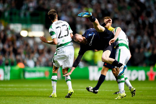 Malmö FFs Jo Inge Berget och Celtics Mikael Lustig och