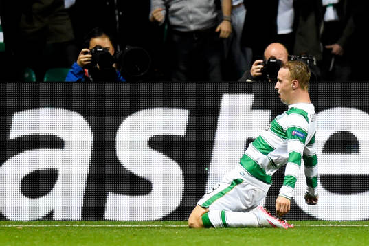 Celtics Leigh Griffiths jublar