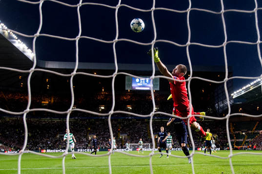 Celtics Leigh Griffiths (ej i bild) nickar in 3-1 bakom