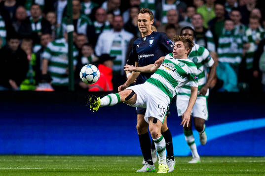 Malmö FFs Magnus Wolff Eikrem och Celtics James Forrest