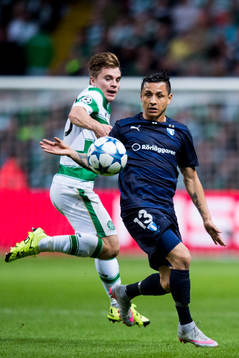 Celtics James Forrest och Malmö FFs Yoshimar Yotún