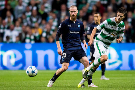 Malmö FFs Jo Inge Berget och Celtics Mikael Lustig