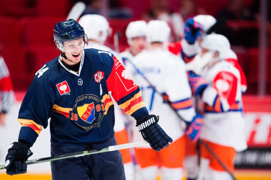 Djurgårdens Alexander Fällström deppar medans Tapparas