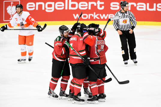 Frölundas Patrik Karlsson jublar