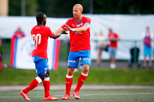 Helsingborgs Mattias Lindström jublar