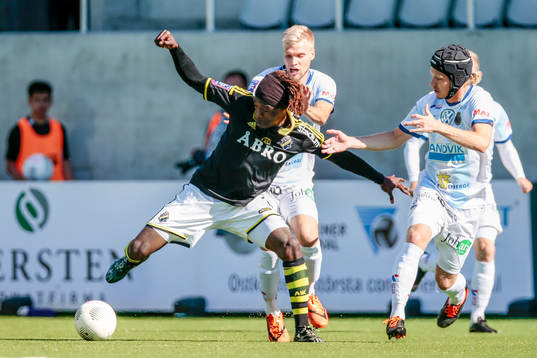 s Mohamed Bangura och Gefles Robin Nilsson