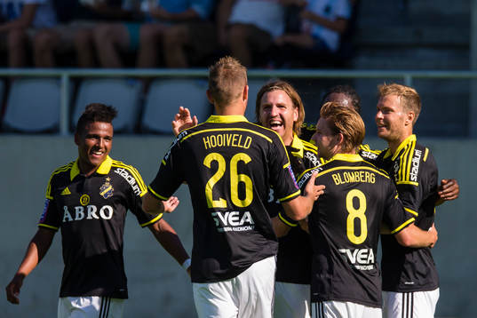 s Nils-Eric Johansson ser glad ut
