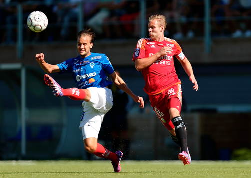 Åtvidabergs Månz Karlsson och IFK Göteborgs Gustav