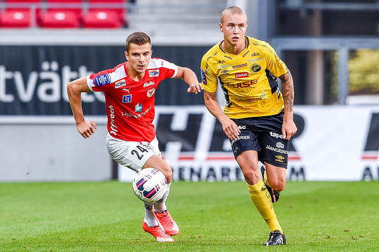 Kalmars Filip Sachpekidis och Elfsborgs Sebastian Holmén
