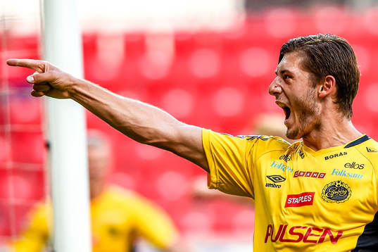 Elfsborgs Arber Zeneli jublar