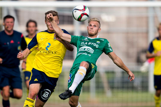 Ängelholms Piotr Johansson ocuh Ljungskiles Niclas