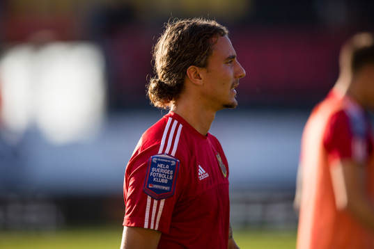 Östersunds Jonathan Azulay värmer upp
