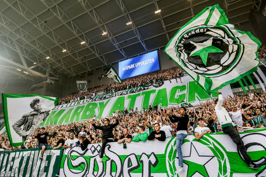 Hammarbys supportrar före fotbollsmatchen i Allsvenskan