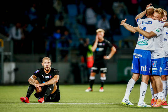Helsingborgs Robin Simovic deppar