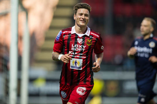 Östersunds Jamie Hopcutt jublar