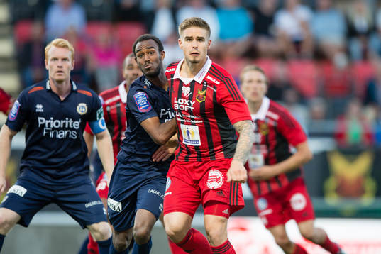Östersunds Douglas Bergqvist mot Utsiktens försvar