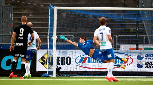 Mål 1-1 av Helsingborgs Darijan Bojanic förbi