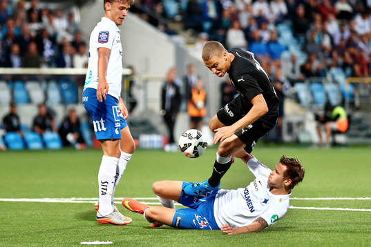 Helsingborgs Jordan Larsson och Norrköpings Arnor Ingvi