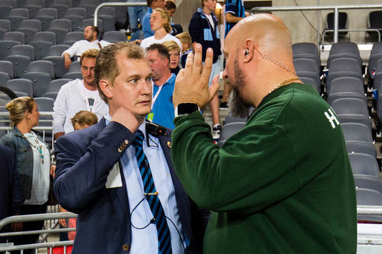 Djurgårdens säkerhetsansvarige Mats Jonsson och Hammarbys