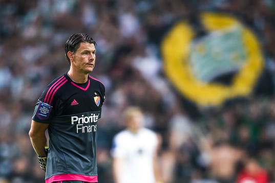 Djurgårdens målvakt Kenneth Høie deppar