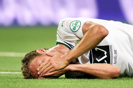Hammarbys Fredrik Torsteinbö har ont