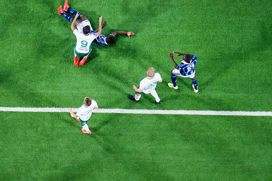 Hammarbys Stefan Batan orsakar en straff