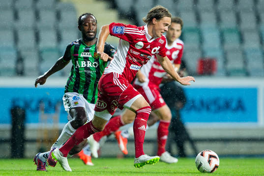 Degerfors Erik Jernberg före GAIS Reuben Ayarna