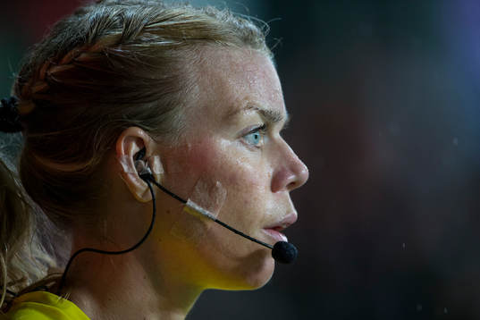 Linjedomare Julia Magnusson