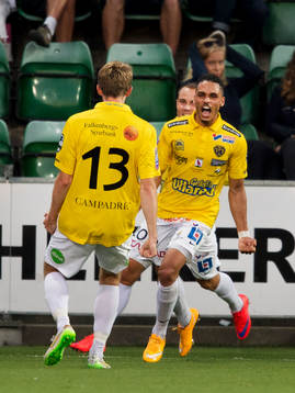 Falkenbergs Alexander Jakobsen jublar