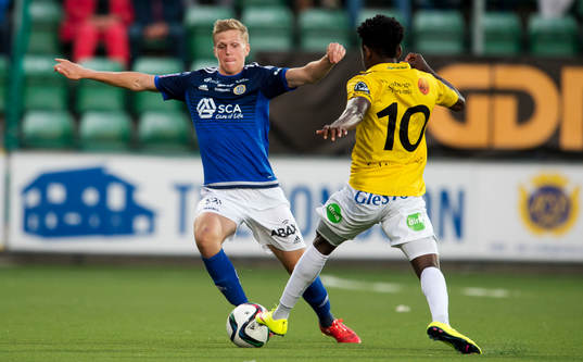 Sundsvalls Joakim Nilsson och Falkenbergs Godsway Donyoh