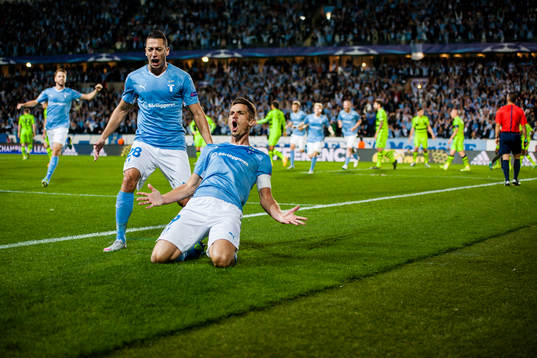 Malmö FFs Markus Rosenberg jublar över sitt mål