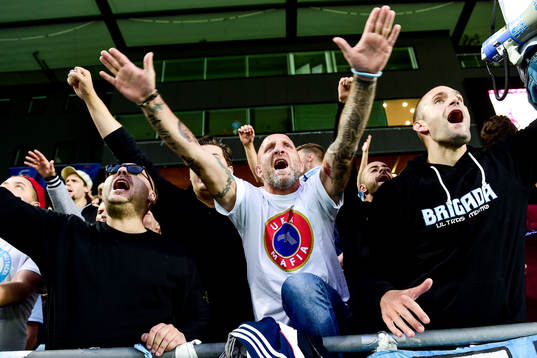 Malmö FFs supportrar före fotbollsmatchen mellan Malmö