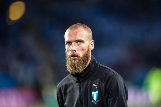 Malmö FFs Jo Inge Berget före fotbollsmatchen mellan
