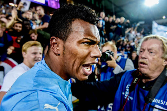 Malmö FFs Felipe Carvalho firar 2-0 målet