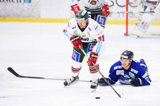 Frölundas Nicklas Lasu och Karlskogas Mikael Eriksson