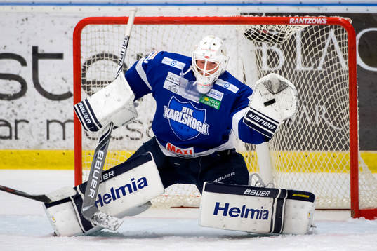 Karlskogas målvakt Emil Kruse
