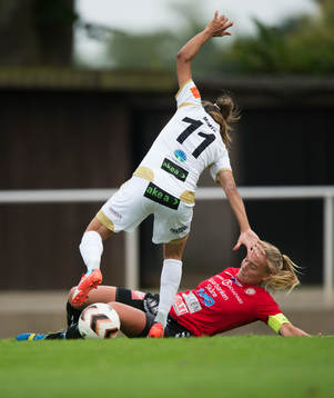 Malmös Marta skojar med Kristianstads Margret Vidarsdottir