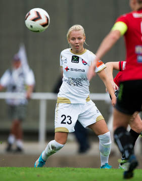 Malmös Nathalie Persson i matchen i damallsvenskan mellan