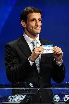 Real Madrid dras av Juliano Belletti