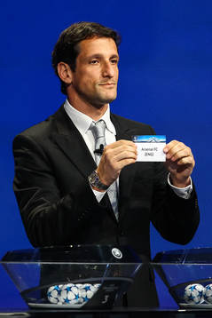 Arsenal dras av Juliano Belletti