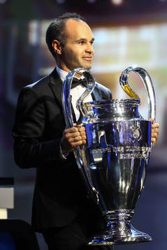 Andres Iniesta, Barcelona med Champions League pokalen
