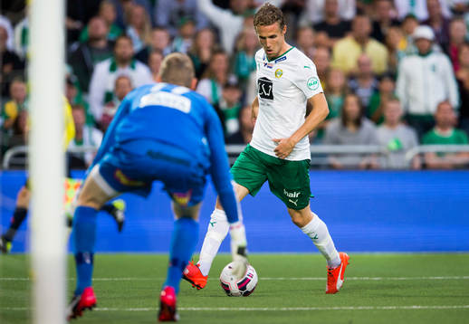 Hammarbys Fredrik Torsteinbö med bollen