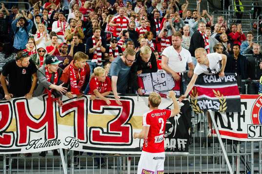 Kalmars Markus Thorbjörnsson tackar supportrarna