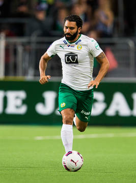 Hammarbys Stefan Batan med bollen