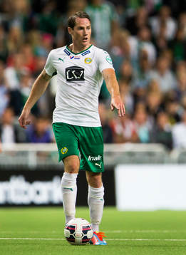 Hammarbys Johan Persson med bollen
