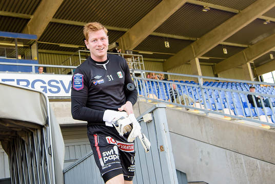 Varbergs målvakt Joakim Wulff före fotbollsmatchen i